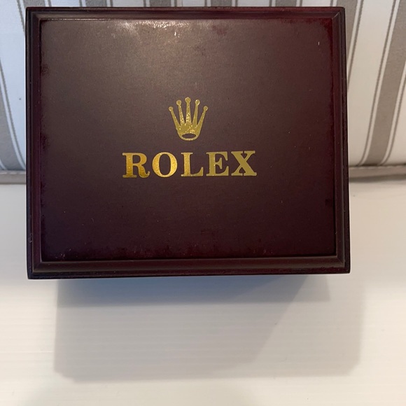 Rolex Other - So beautiful cherry wood Rolex box